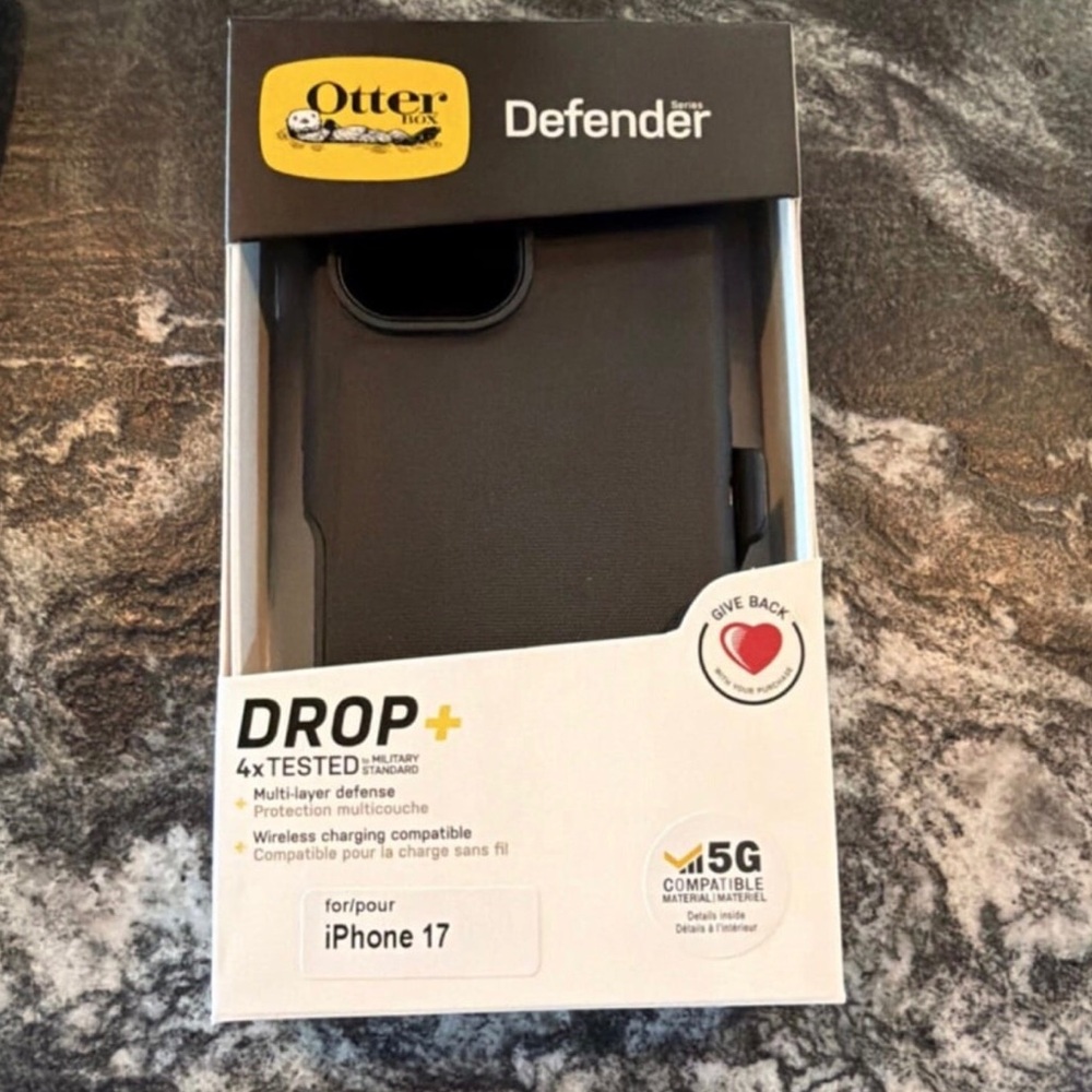 OtterBox Defender Series iPhone 17 Case - Black